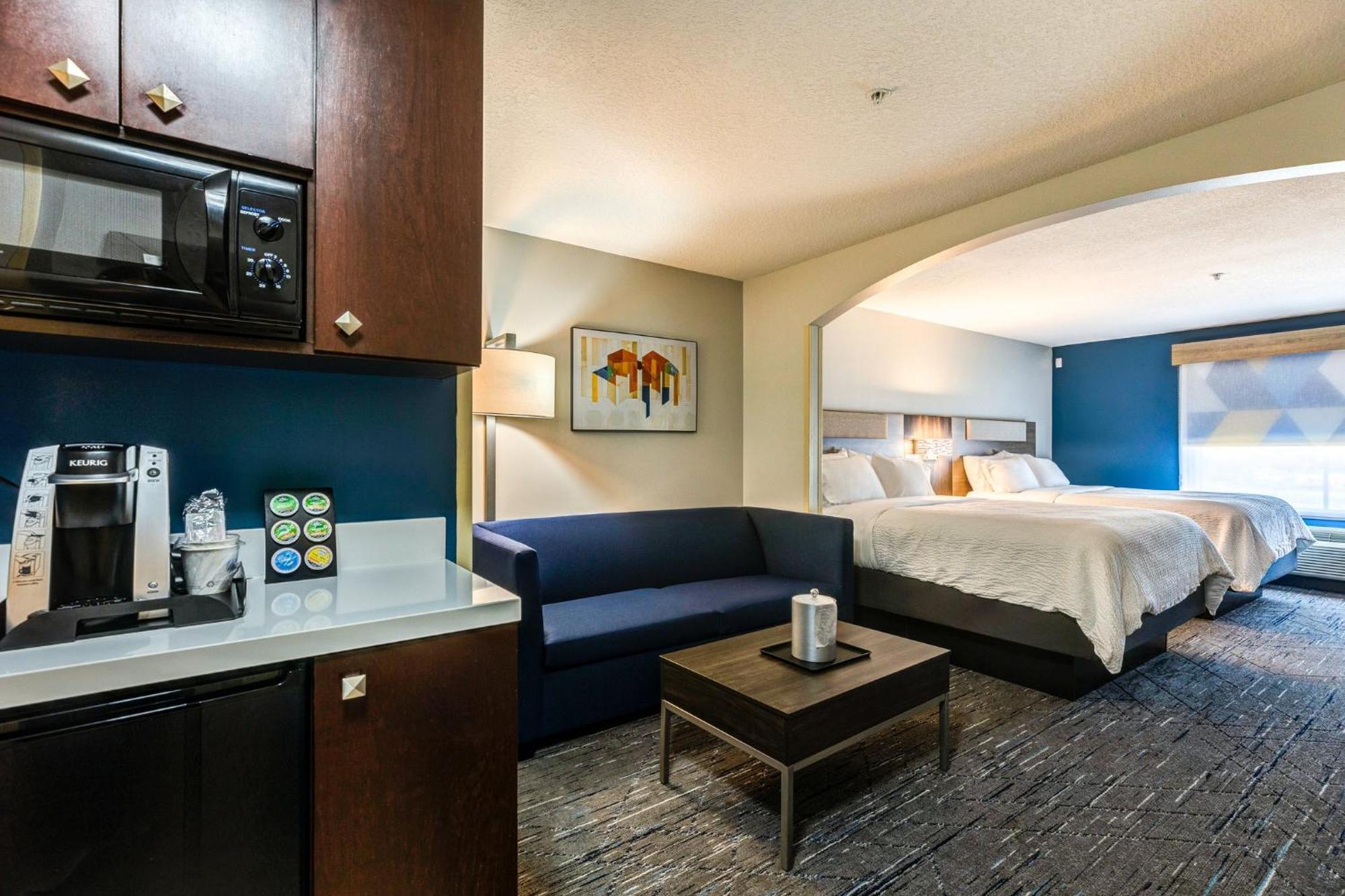 Express & By Ihg